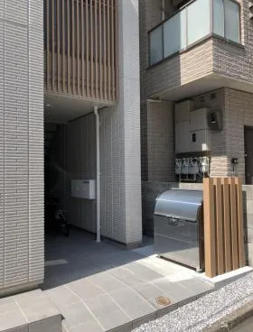 ロス アミーゴスビルの外観