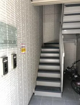 ロス アミーゴスビルの外観