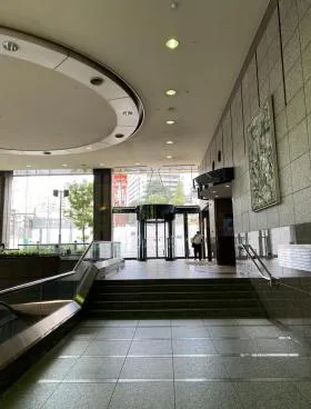 ATT EAST(旧ATT新館)ビルの外観