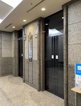 ATT EAST(旧ATT新館)ビルの外観