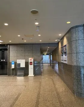 ATT EAST(旧ATT新館)ビルの外観