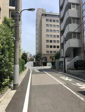 KI御苑内藤町ビルの外観