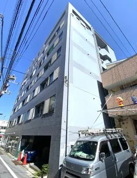 アベニール曙橋ビルの外観