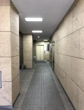 FORA(旧:クレグラン新橋Ⅱビルの外観