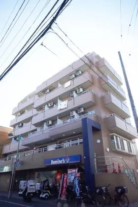 ロイヤルエクセレント学芸大の外観