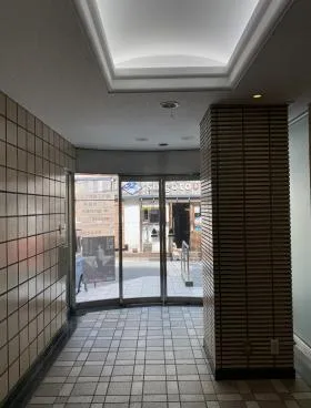 堀内三崎町ビルの外観