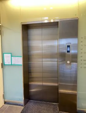 AOYAMA612の外観