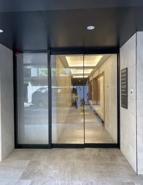 WORK BASE Nihombashi(旧STH BUILDING)ビルの外観