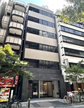 WORK BASE Nihombashi(旧STH BUILDING)ビルの外観
