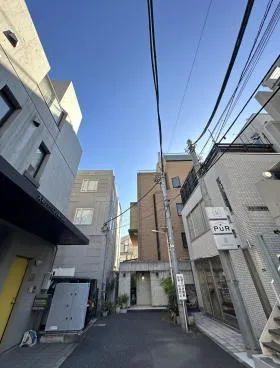 ニュークラシックスビルの外観