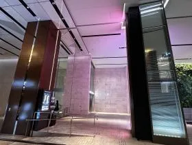 Otemachi one タワーの外観