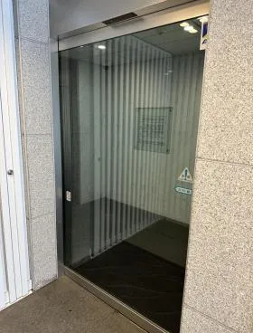 マルイビルの外観