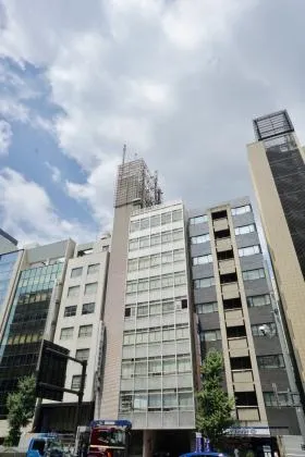 新倉ビルの外観