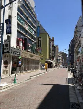 芳香園ビルの外観