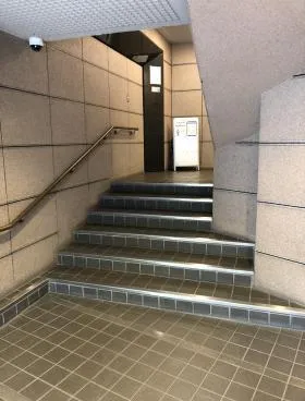 朝日ビルの外観