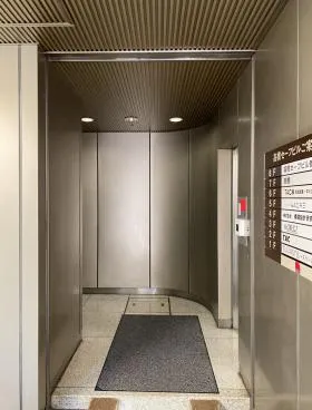 高橋セーフビルの外観