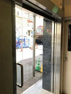 タンポポビルの外観