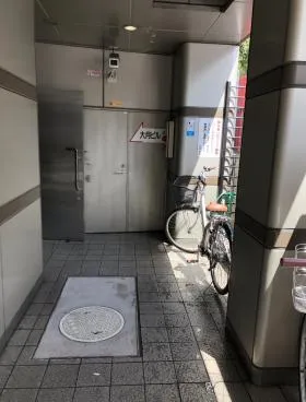 大月ビルの外観