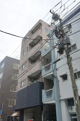 161ビルの外観