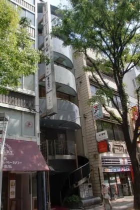 神楽坂越後屋ビルの外観