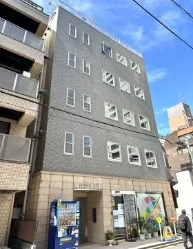 東京戸張ビルの外観