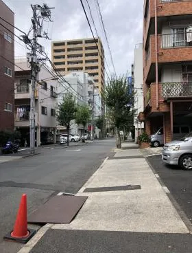 E&Sビルの外観