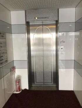 新橋森ビルの外観