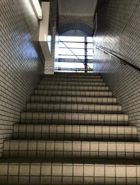 中銀マンシオンの外観