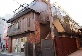 ベルクレール新宿ビルの外観