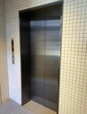宮川ビルの外観