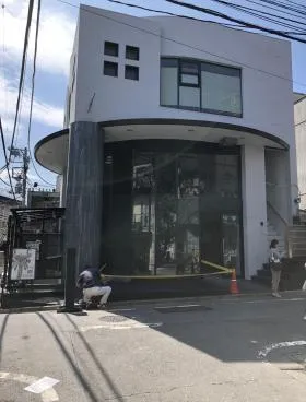 ギャラリードジムビルの外観