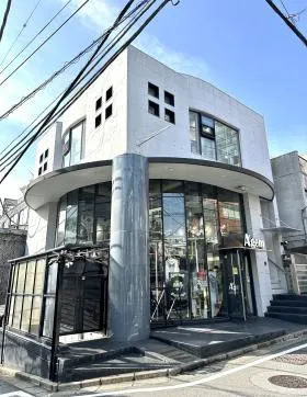 ギャラリードジムビルの外観