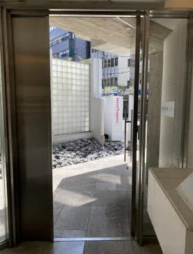 SHINKAビルの外観