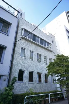 岩沢ビルの外観