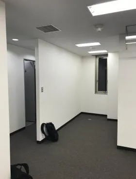 TJビルの外観