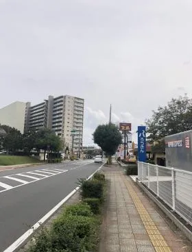 労金つくばビルの外観