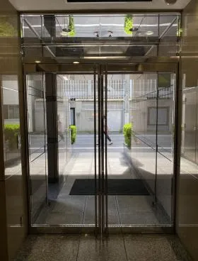 室町千島ビルの外観