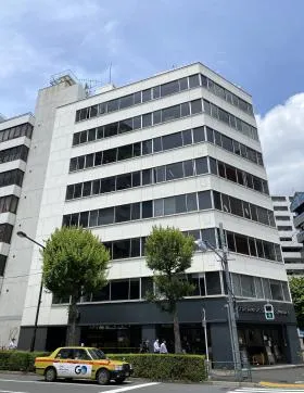 ザ・パークレックス小網町ビルの外観