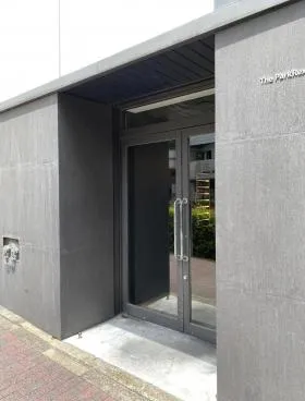 ザ・パークレックス小網町ビルの外観