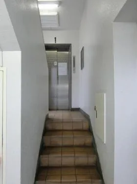 加賀屋北口ビルの外観