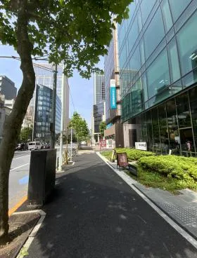 京阪神虎ノ門ビルの外観