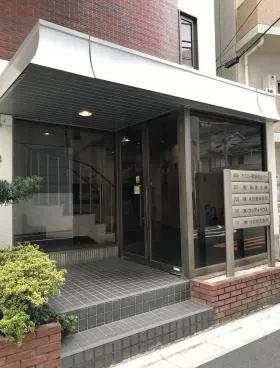 辻ビルの外観