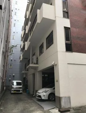 辻ビルの外観