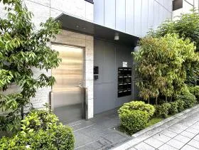 BIZCORE赤坂見附ビルの外観