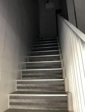 竜王ビルの外観