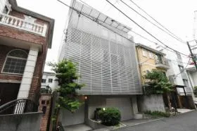 RV元麻布ビルの外観