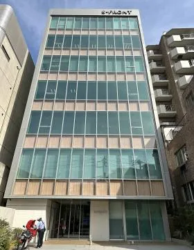 S-FRONT代々木ビルの外観