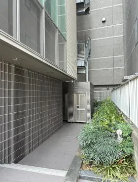 S-FRONT代々木ビルの外観