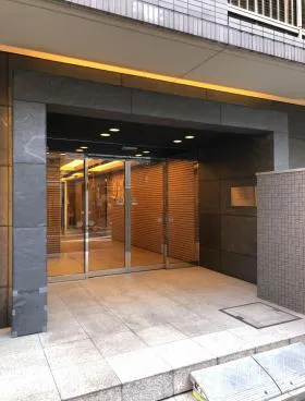 DeLCCS神田大手町の外観