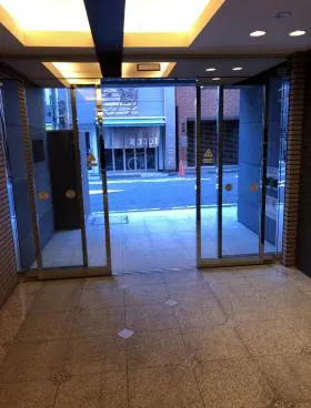 DeLCCS神田大手町の外観